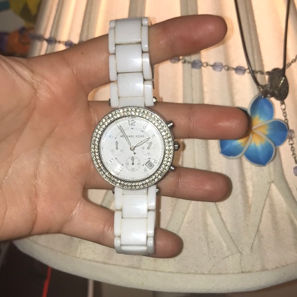 Michael Kors watch- women’s main image 3